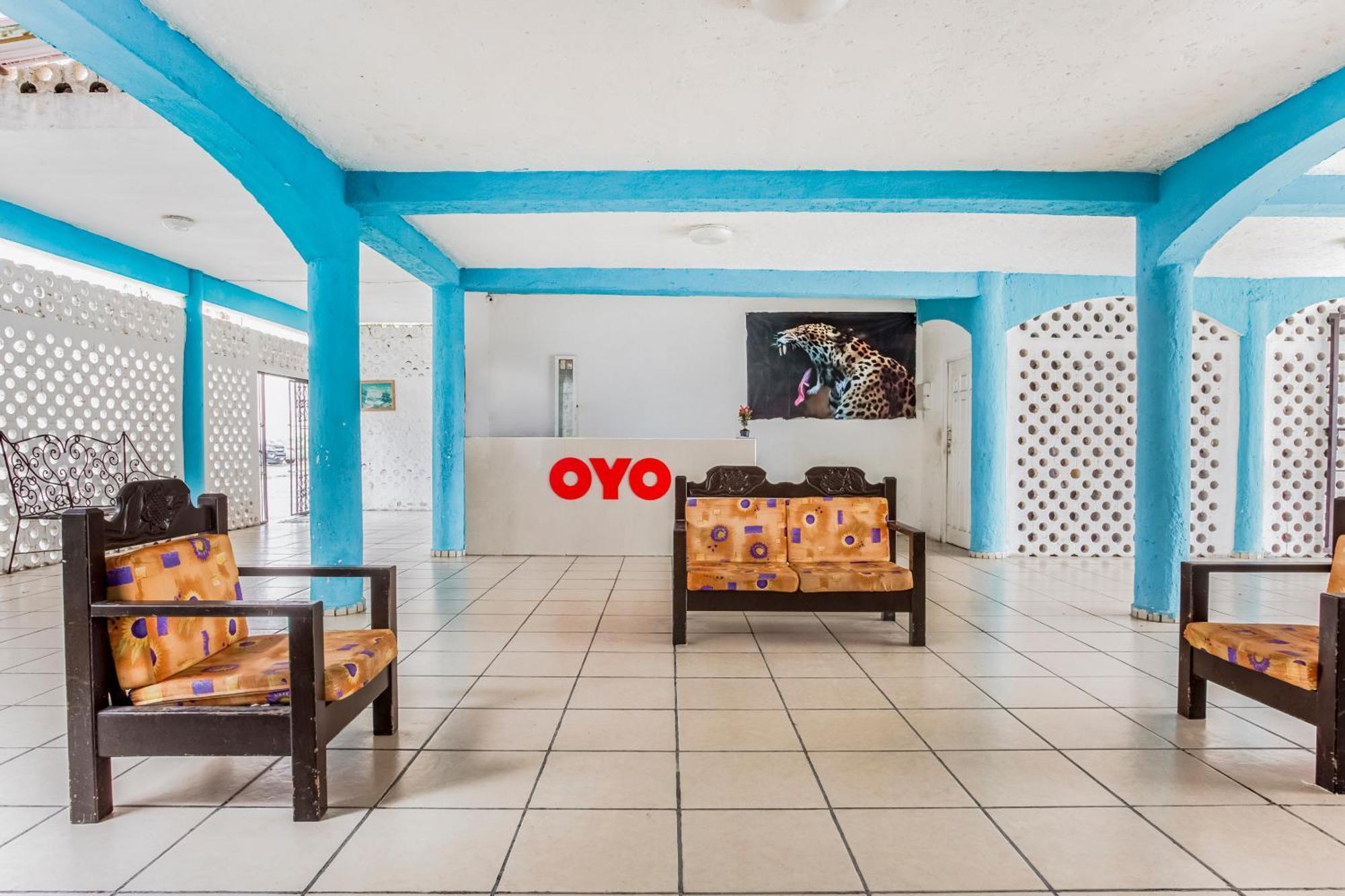 Oyo Hotel Jaguar Cancún Exterior foto